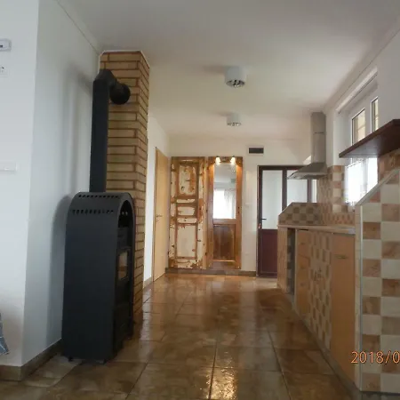 Guest house Flora Vendeghaz